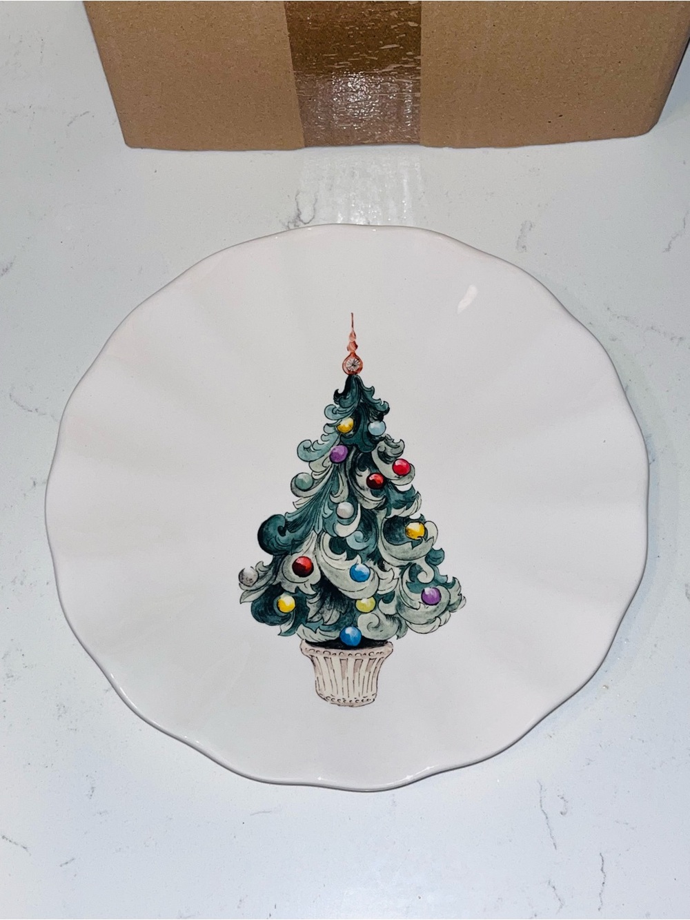 American Atelier Athena (5166) dinner, luncheon plates set of 4 Christmas Tree